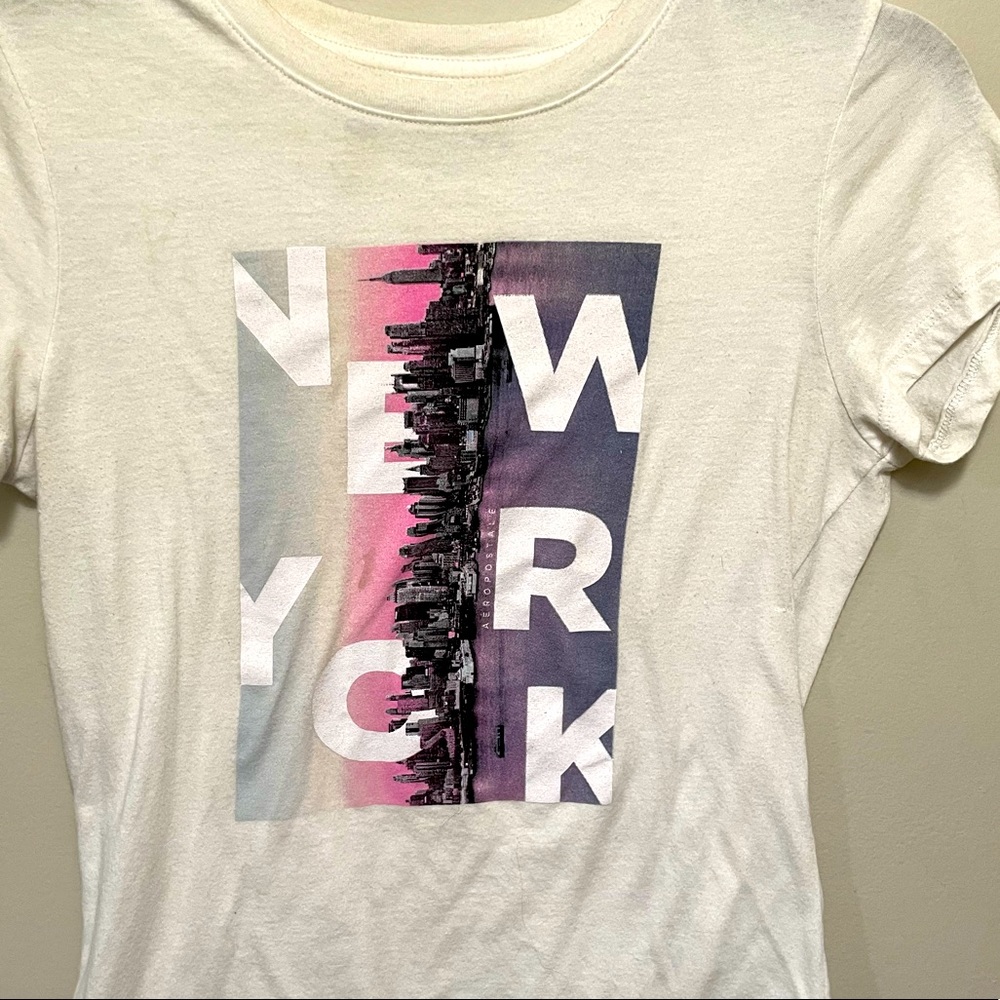 New York word picture shirt .